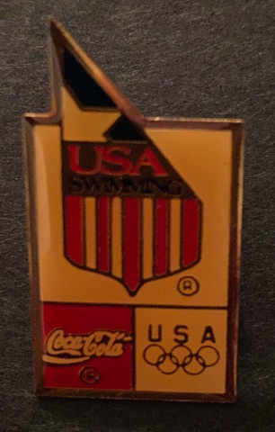 48112-2 € 3,00 coca cola pin OS USa.jpeg